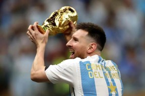 博彩网平台包含巴黎圣日耳曼内部会议纪要流出：窗口期战术微调；欧超杯使命明确；细节决定成败的词条